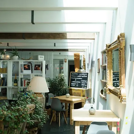 Chesa Stuva Colani Madulain