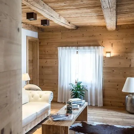 Chesa Stuva Colani Hotel 4*