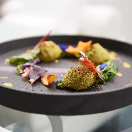 Chesa Stuva Colani Szálloda 4*