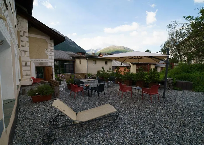 Hotel Chesa Stuva Colani 4*