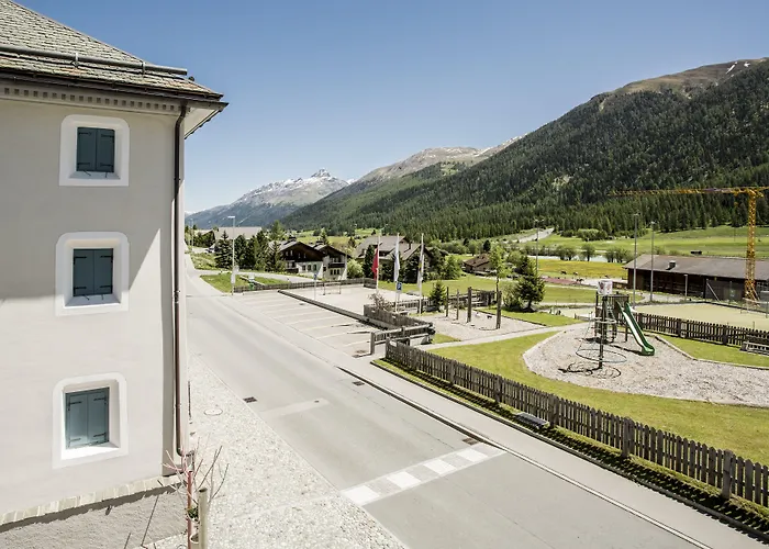 Chesa Stuva Colani Madulain