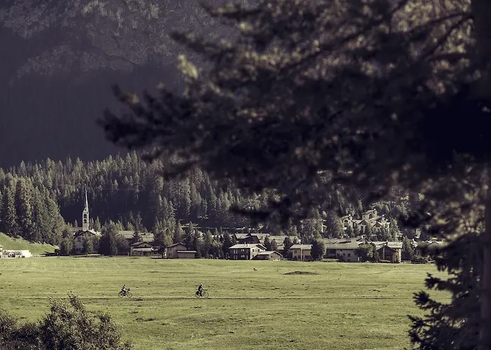 Chesa Stuva Colani Hotel