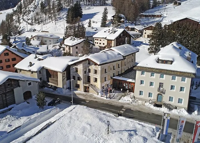 Chesa Stuva Colani Madulain