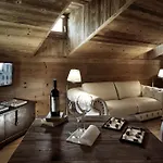 Chesa Stuva Colani Hotel 4*