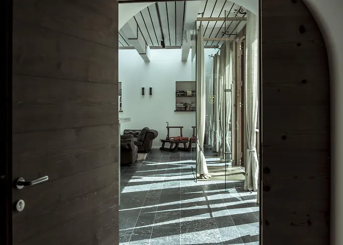 Hotel Chesa Stuva Colani 4*