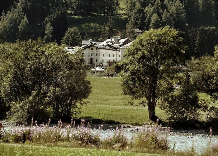 Chesa Stuva Colani 4* Madulain