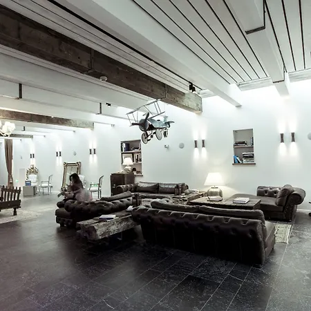 Chesa Stuva Colani Hotell Madulain