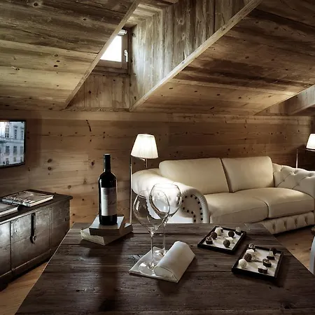 Chesa Stuva Colani Hotell 4*